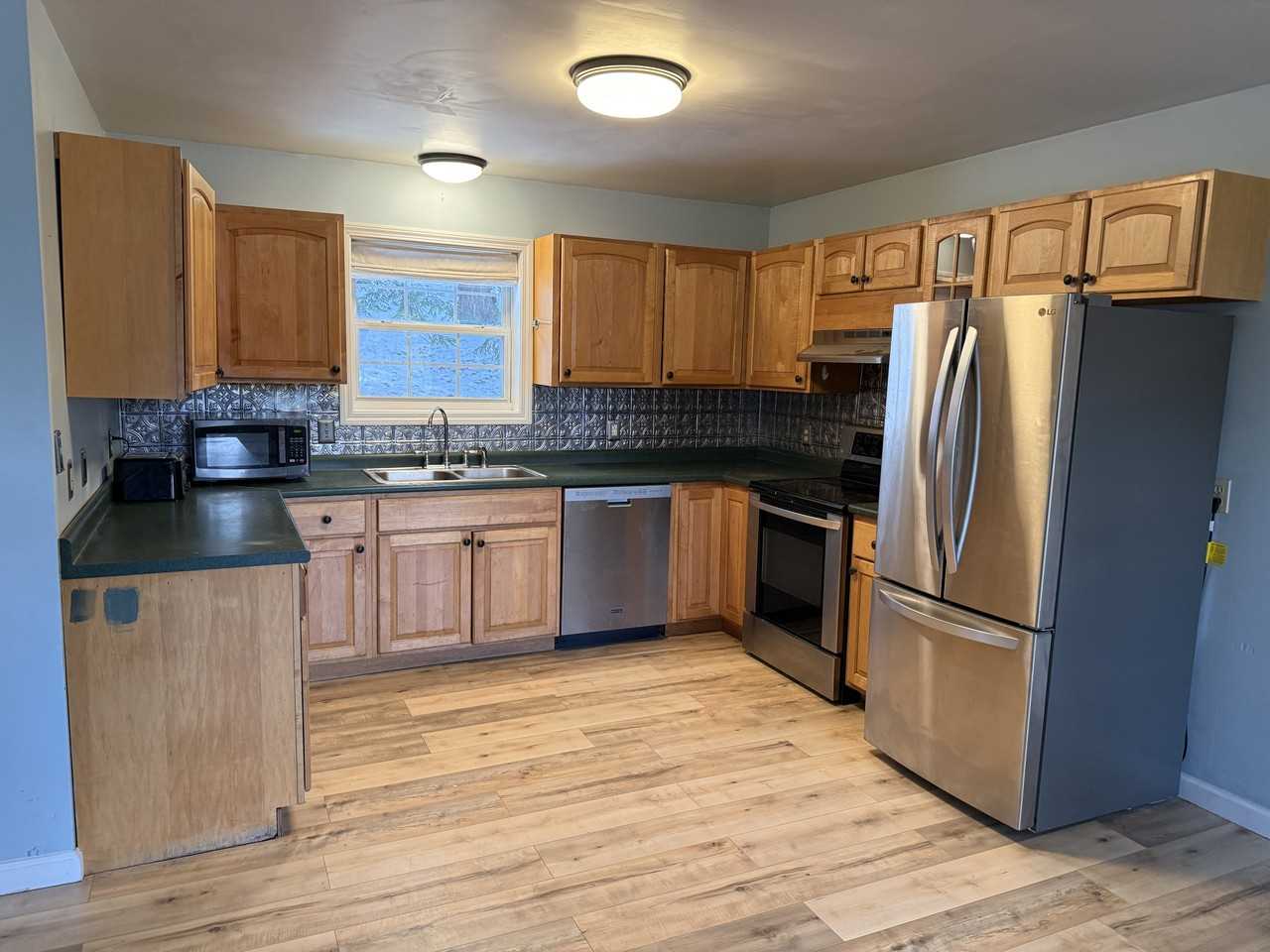 73 Jeff Heights Rd #1 - Photo 6 of 16