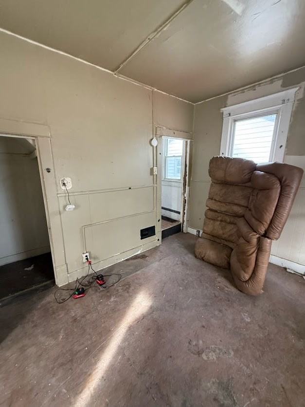 1755 N Monroe St - Photo 4 of 24