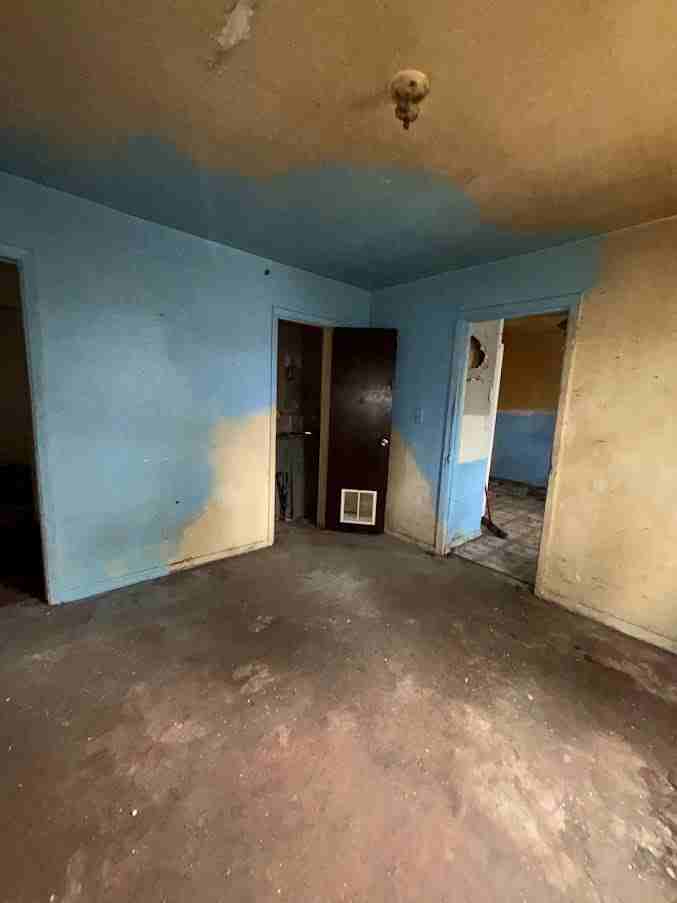 2271 E Hickory St - Photo 2 of 14