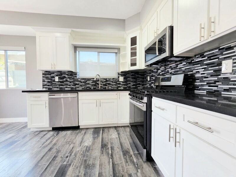 631 W 83rd St - Photo 6 of 20