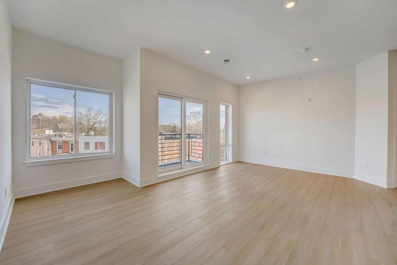 Nova Commons - Photo 4 of 8