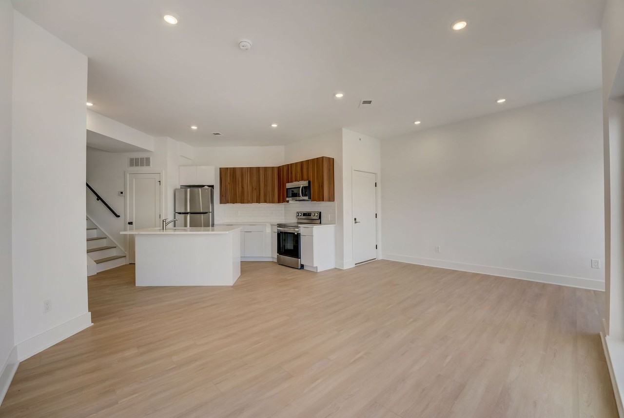 Nova Commons - Photo 6 of 8