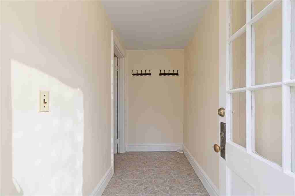 6 Chase Ln - Photo 2 of 31
