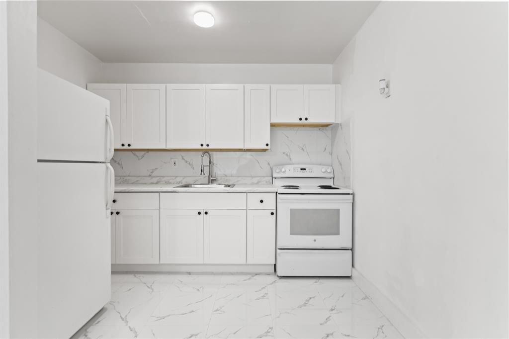 804 Nw 2nd Ave - Photo 4 of 21