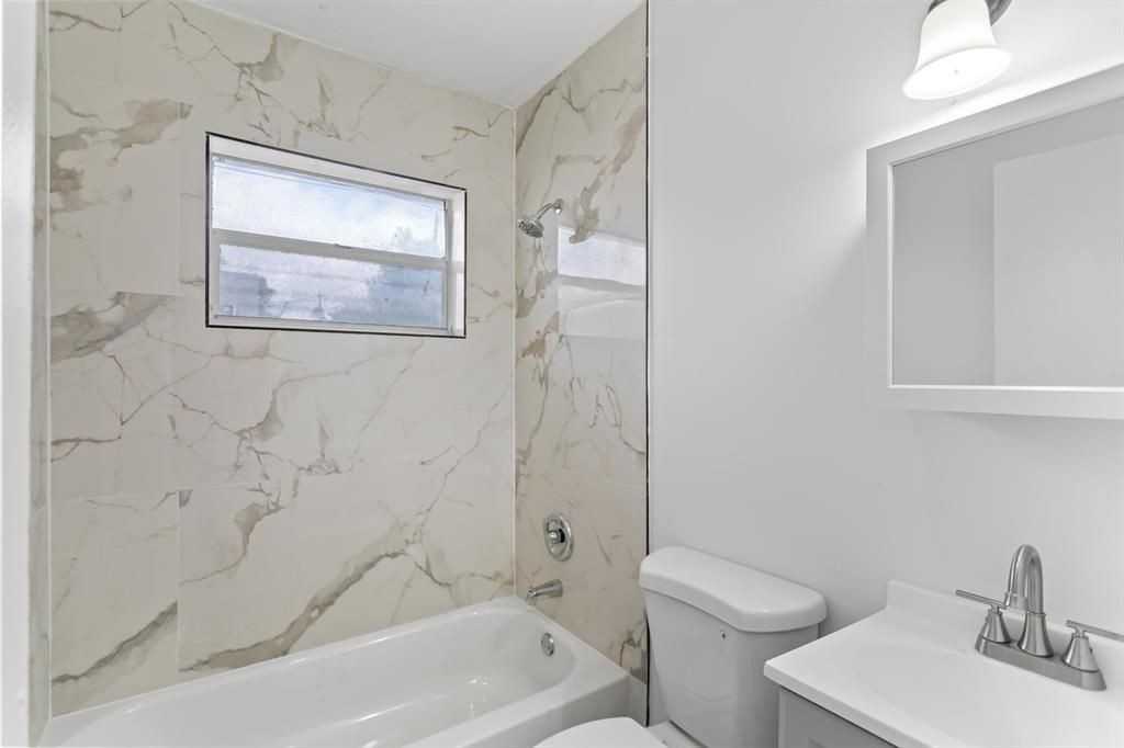 804 Nw 2nd Ave - Photo 6 of 21