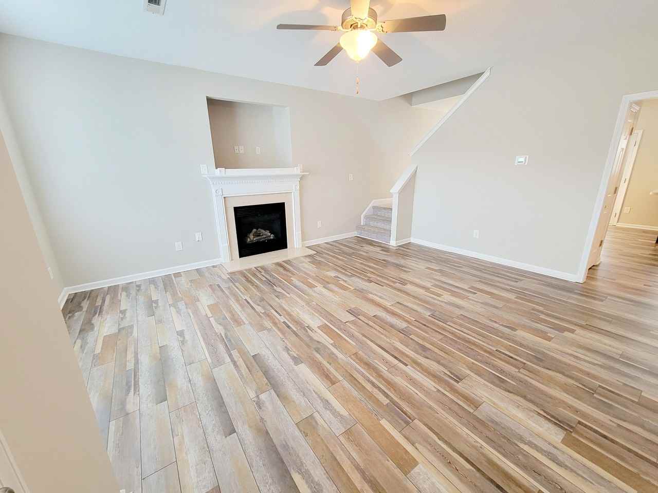 5217 Carnelian Dr - Photo 3 of 50