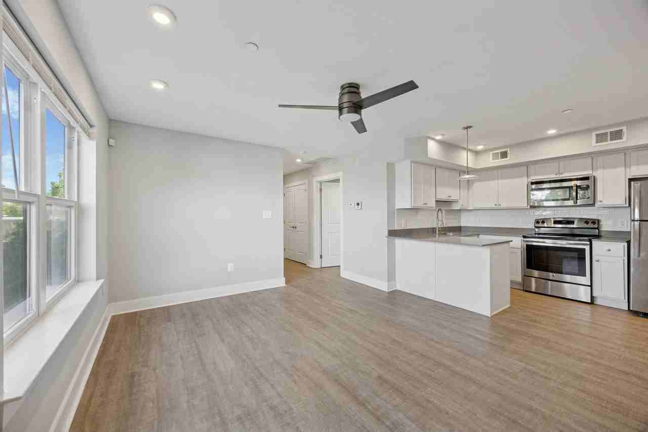 502 Gerhard Street - Photo 4 of 50