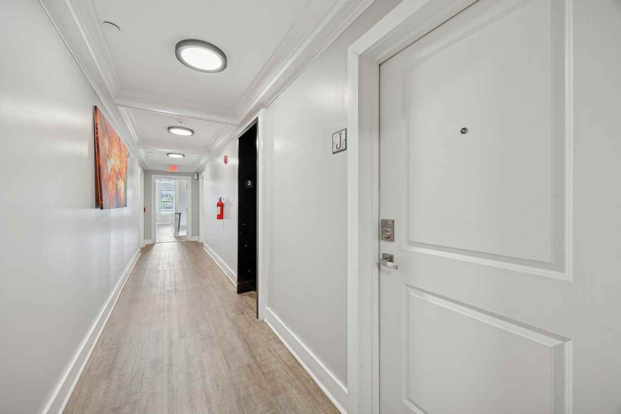 502 Gerhard Street - Photo 5 of 50