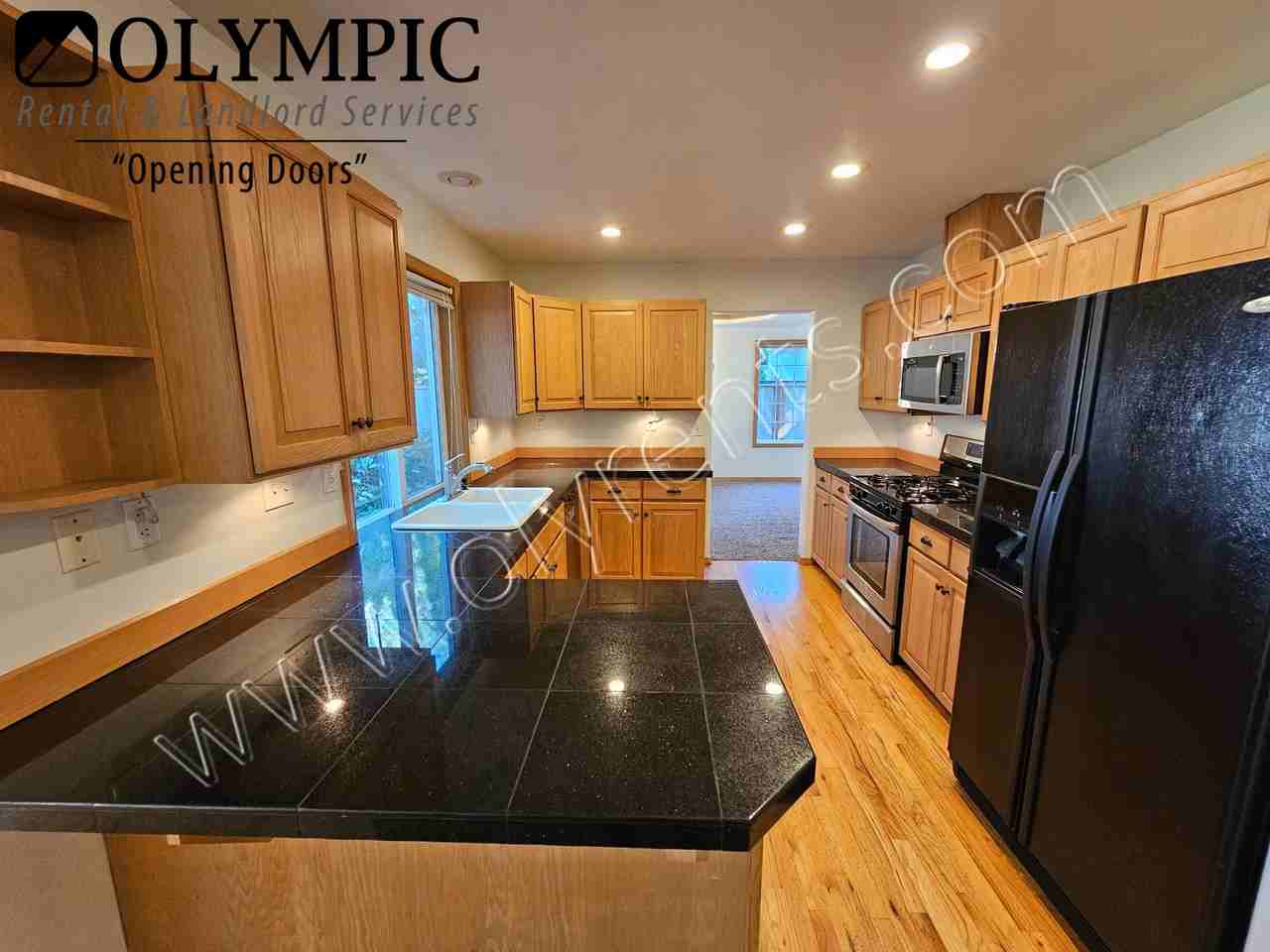 5937 Newport Ct Sw - Photo 6 of 30