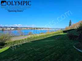 featured image of 920 E Bay Dr Ne #C102