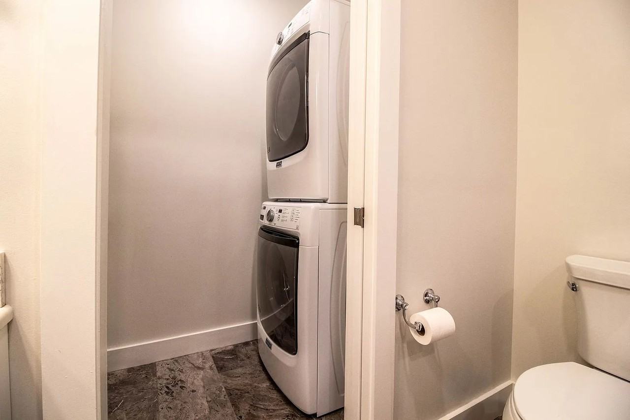 185 Fore St - Photo 6 of 15