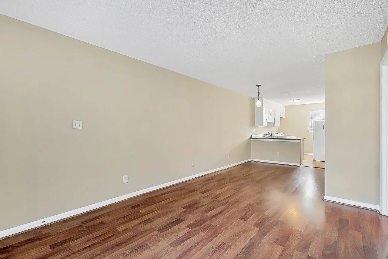 3652 Clairmont Ave S - Photo 4 of 17