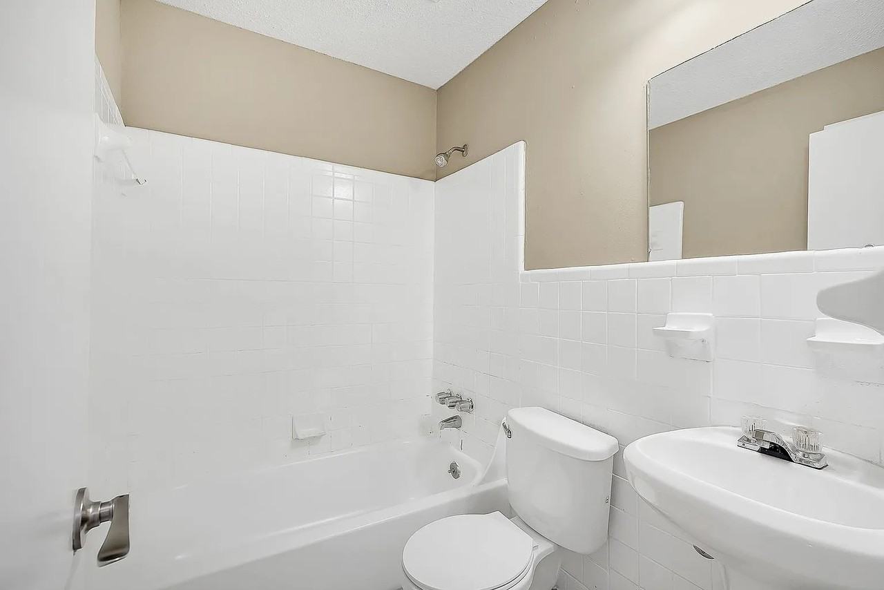 3652 Clairmont Ave S - Photo 7 of 17