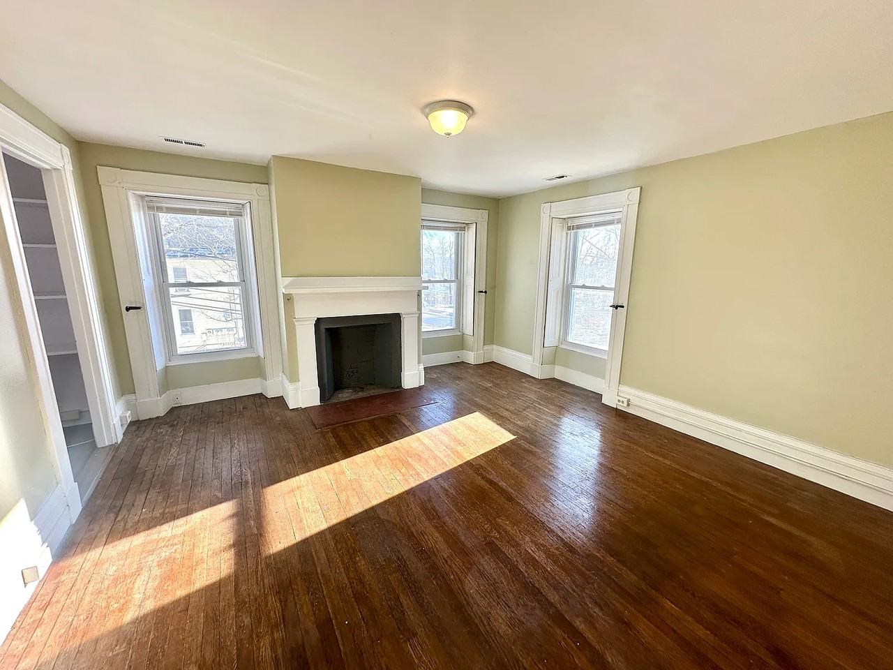 35 Orange St - Photo 6 of 9