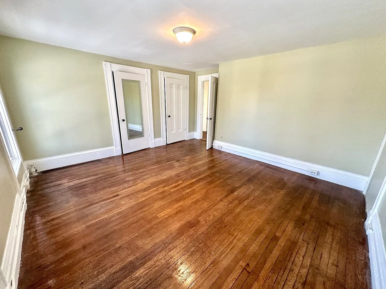 35 Orange St - Photo 7 of 9