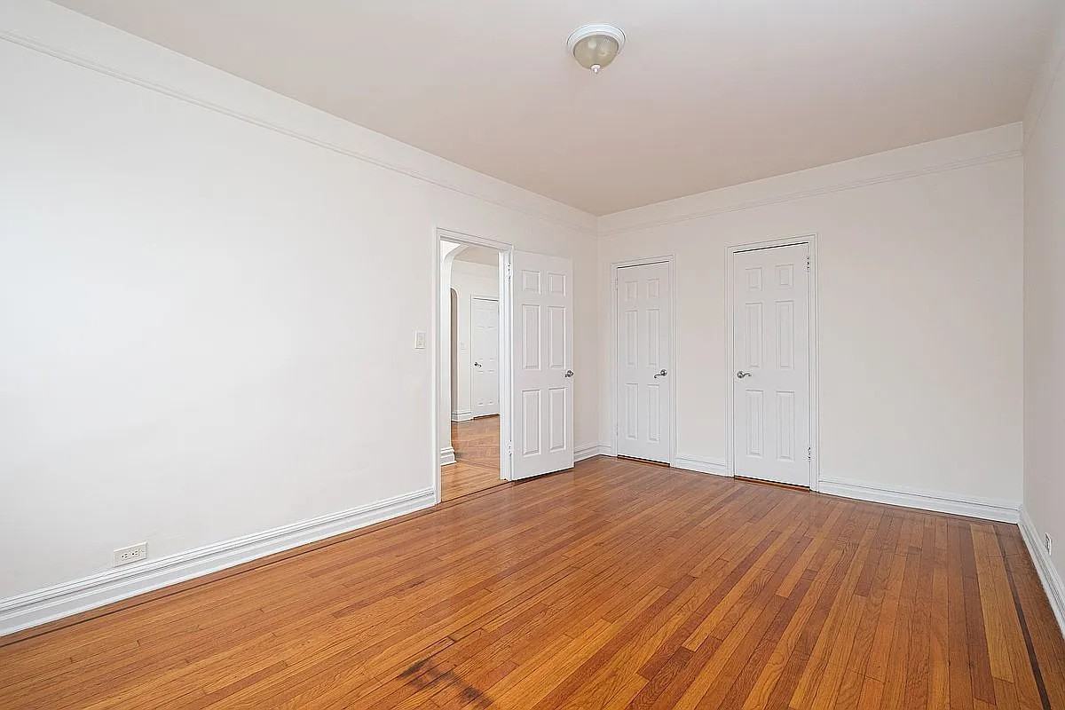 1855 Grand Concourse - Photo 2 of 6