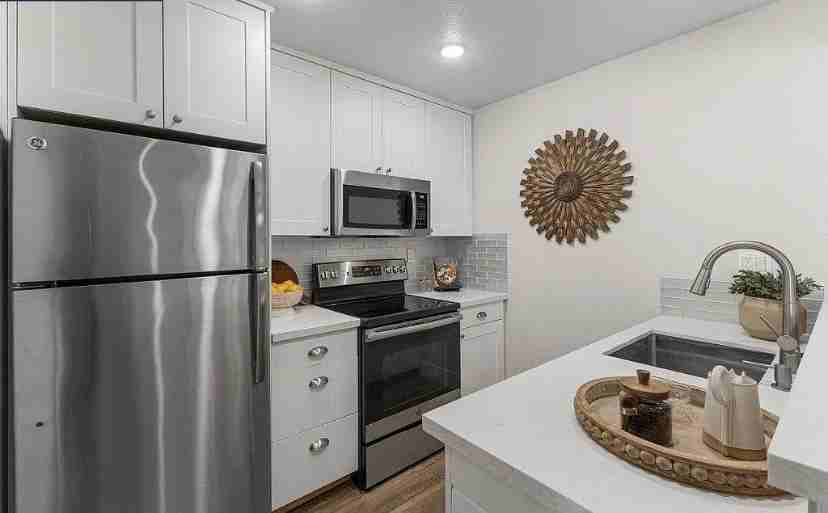 5460 Concord Blvd #E4 - Photo 6 of 13