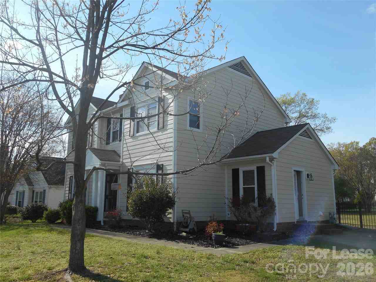 8431 Leeper Dr - Photo 2 of 23