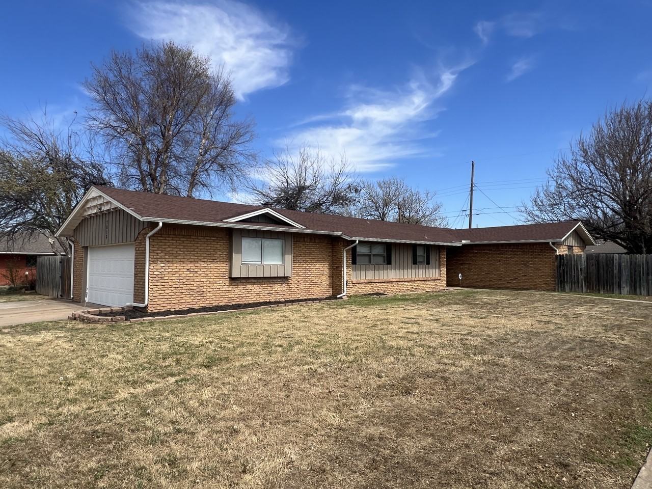 7812 S Country Club Dr - Photo 2 of 18