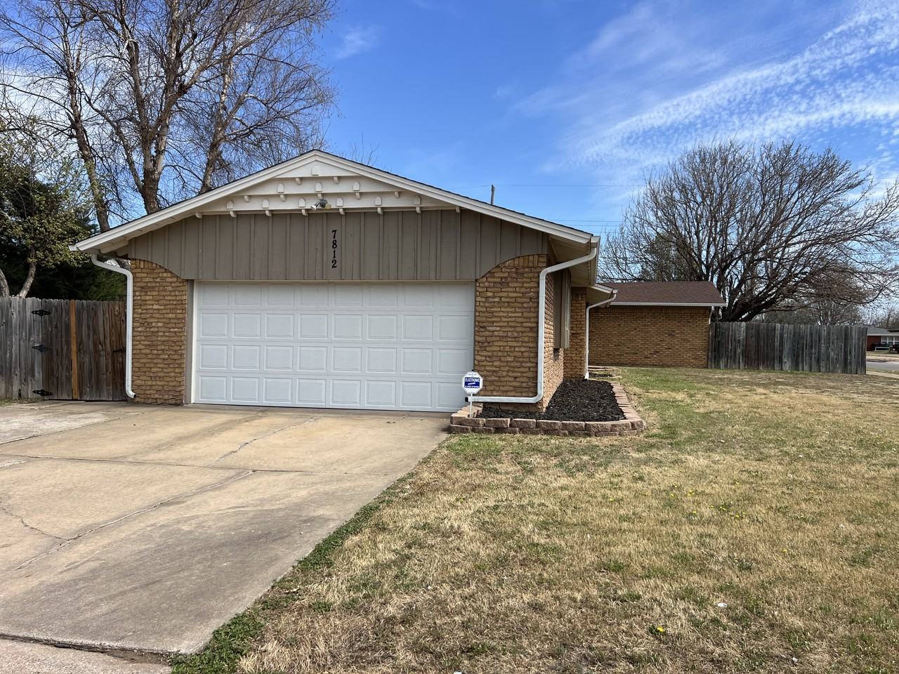 7812 S Country Club Dr - Photo 3 of 18