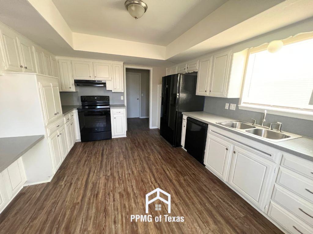 10904 N Linn Ave - Photo 6 of 17