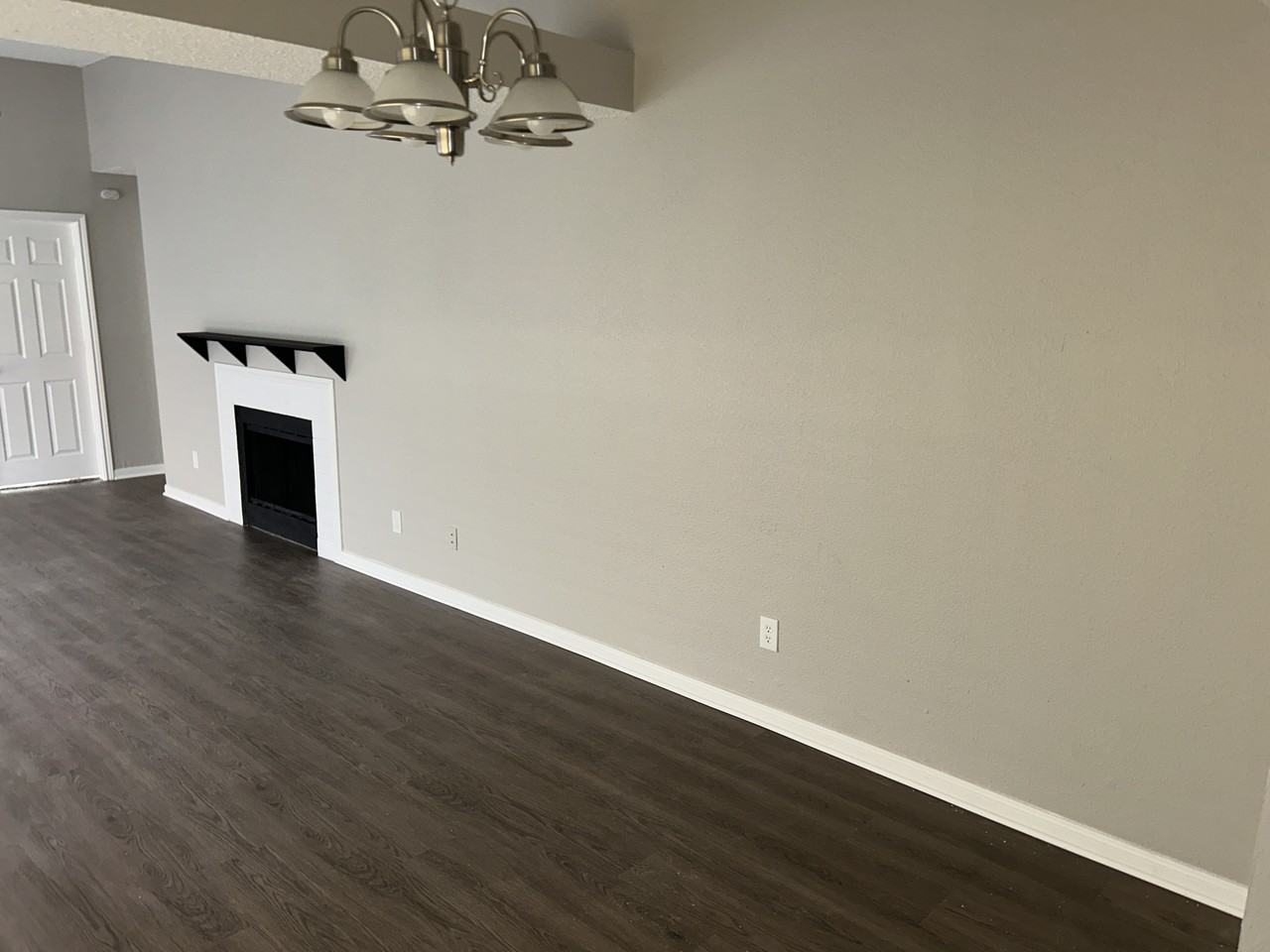 10259 Sand Springs Ave - Photo 5 of 16