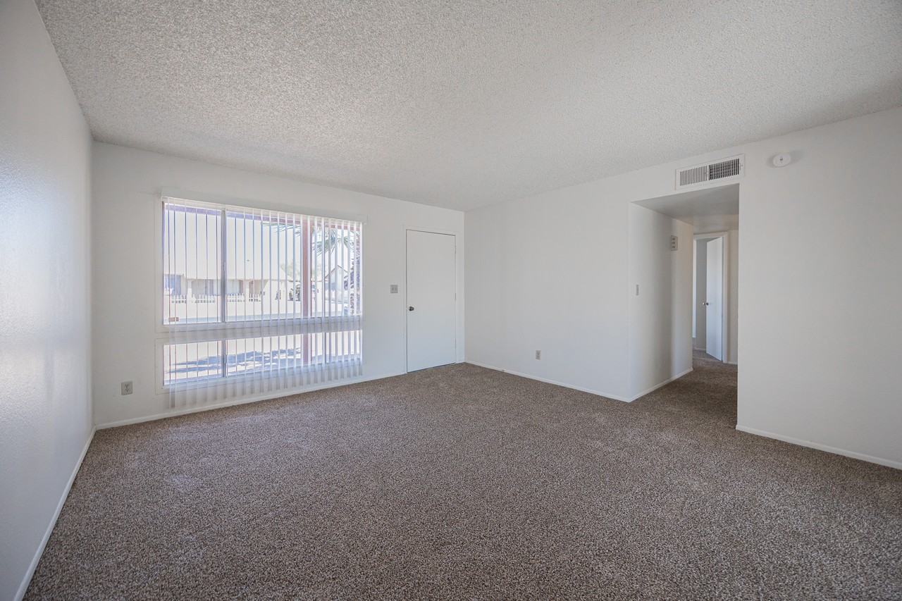 8821 W Sahuaro Dr - Photo 5 of 23