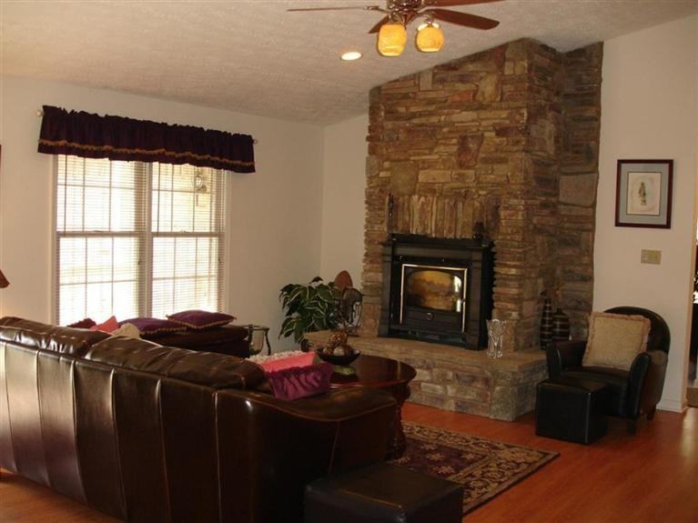 1060 Klondyke Rd - Photo 2 of 13