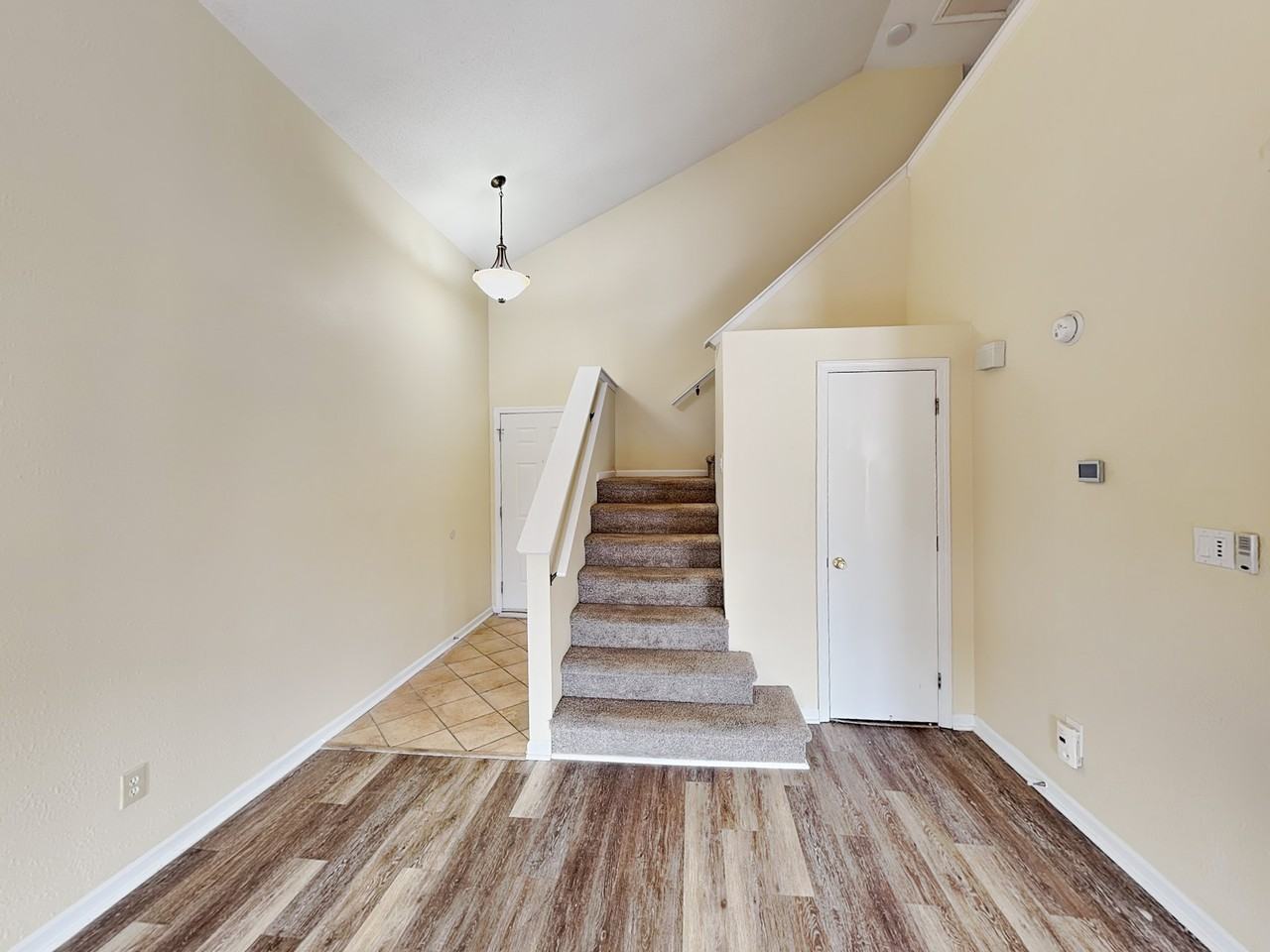 385 Kimbrough Dr - Photo 3 of 18