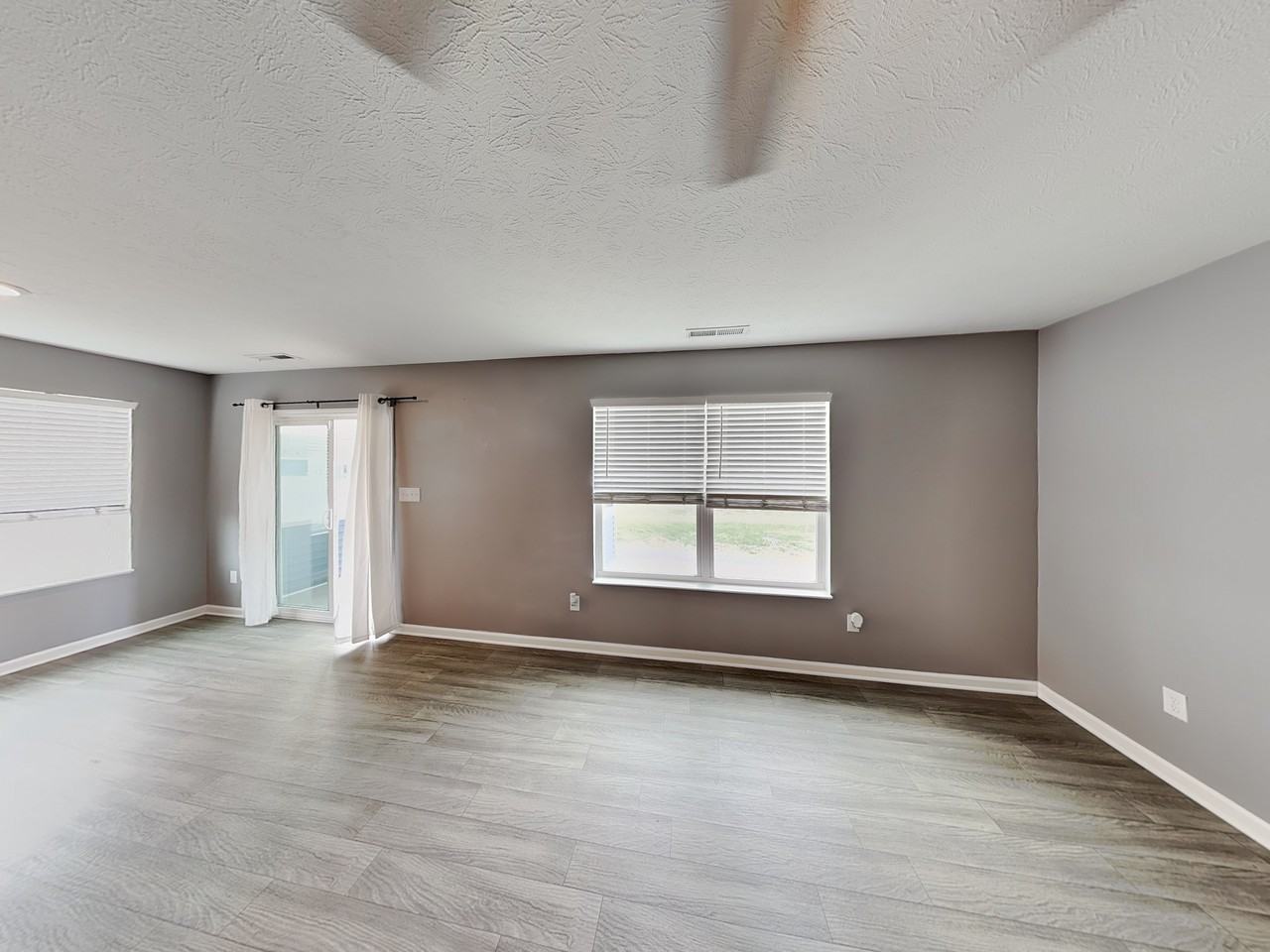 8145 Ambrosia Ln - Photo 5 of 20