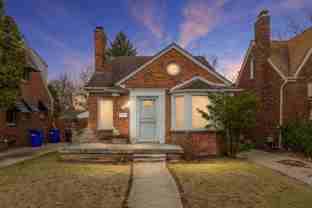 9666 E Outer Dr - Photo 1 of 1