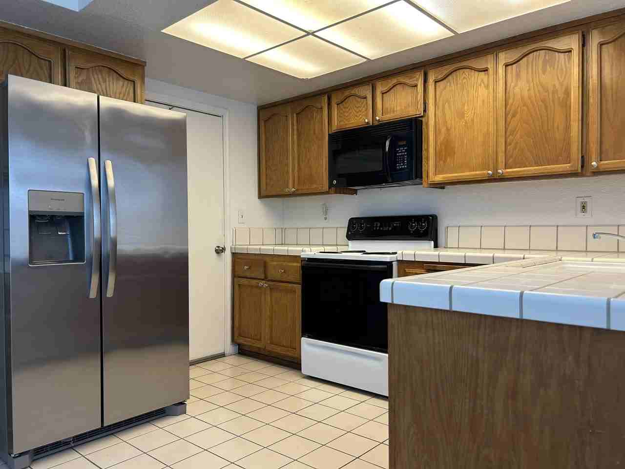 1981 W Kavanagh Ave - Photo 5 of 21