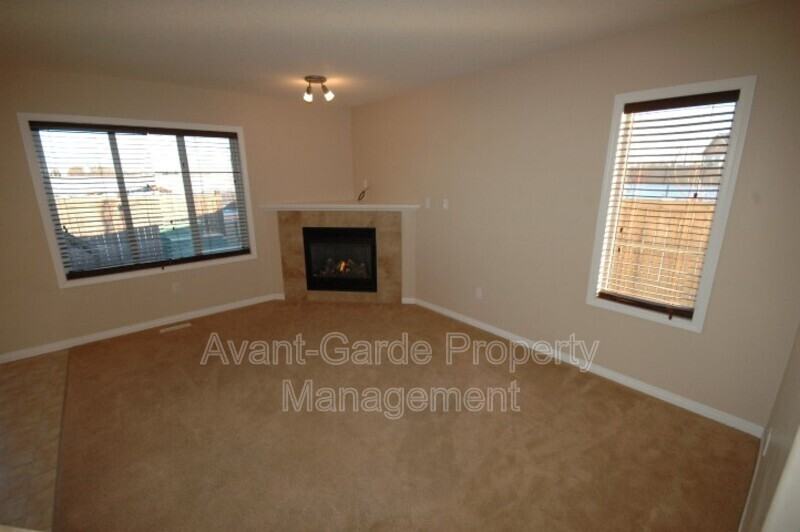 100 Graywood Cove - Photo 4 of 26