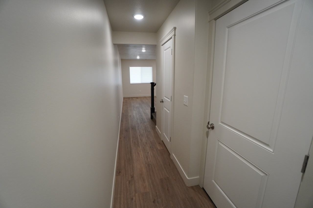 3488 Ws - Photo 3 of 32