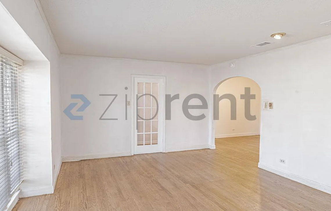 1418 W Shepherd St - Photo 4 of 13