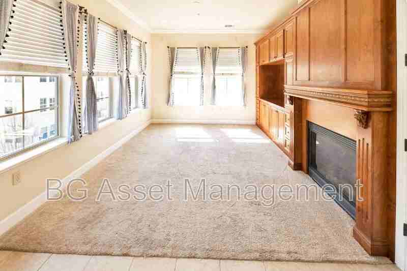 1240 Sonata Dr - Photo 4 of 33