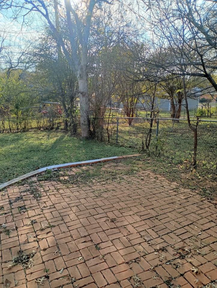 1214 Adelaide Dr #NA - Photo 4 of 25