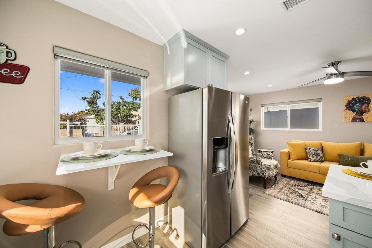 6059 Edgewater St #NA - Photo 3 of 26