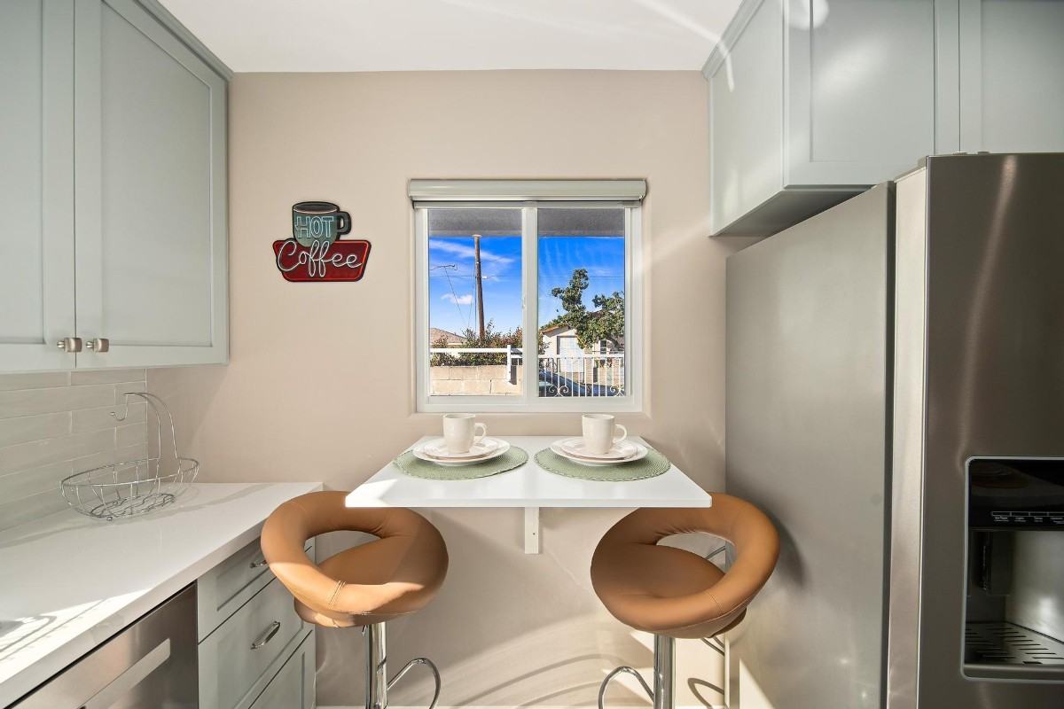 6059 Edgewater St #NA - Photo 6 of 26