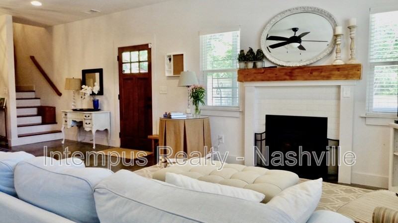 3211 Anderson Pl - Photo 4 of 29