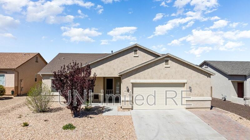 6269 E Livingston Loop - Photo 3 of 40