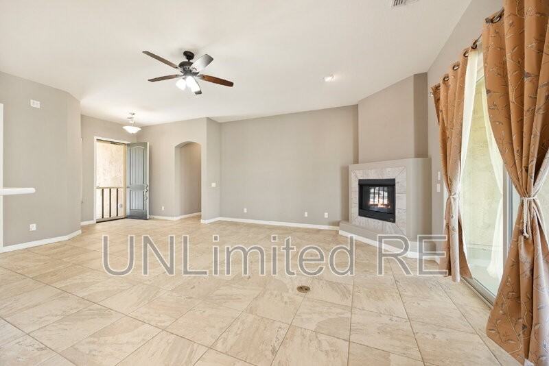 6269 E Livingston Loop - Photo 6 of 40