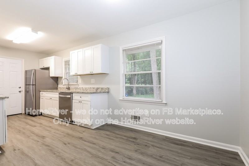 506 Shady Ln - Photo 4 of 16