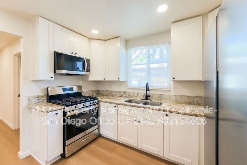 1120 Florence St - Photo 7 of 18