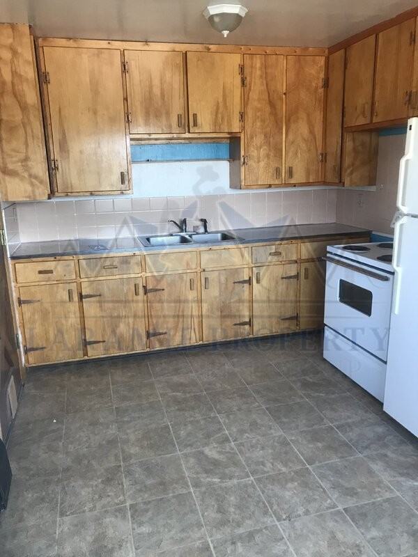 2525 Vista Dr #3 - Photo 3 of 7