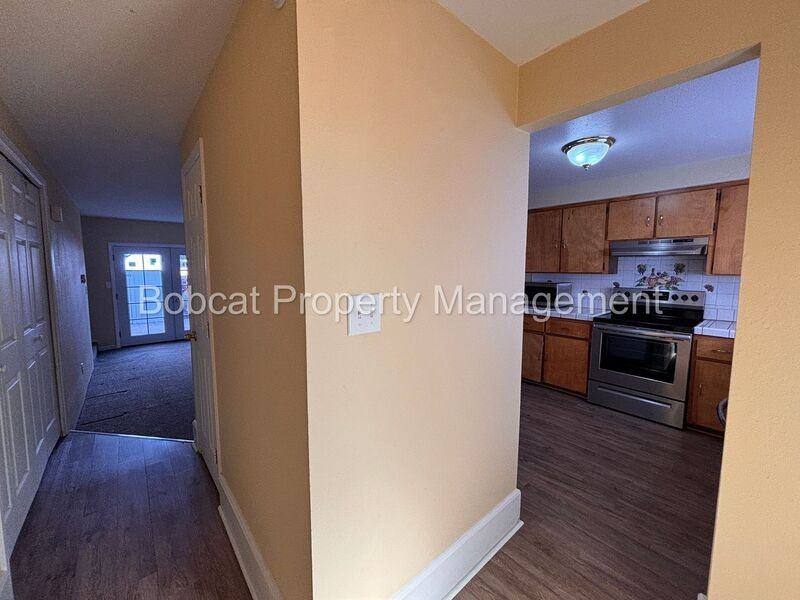 1316 Green Dr - Photo 2 of 35