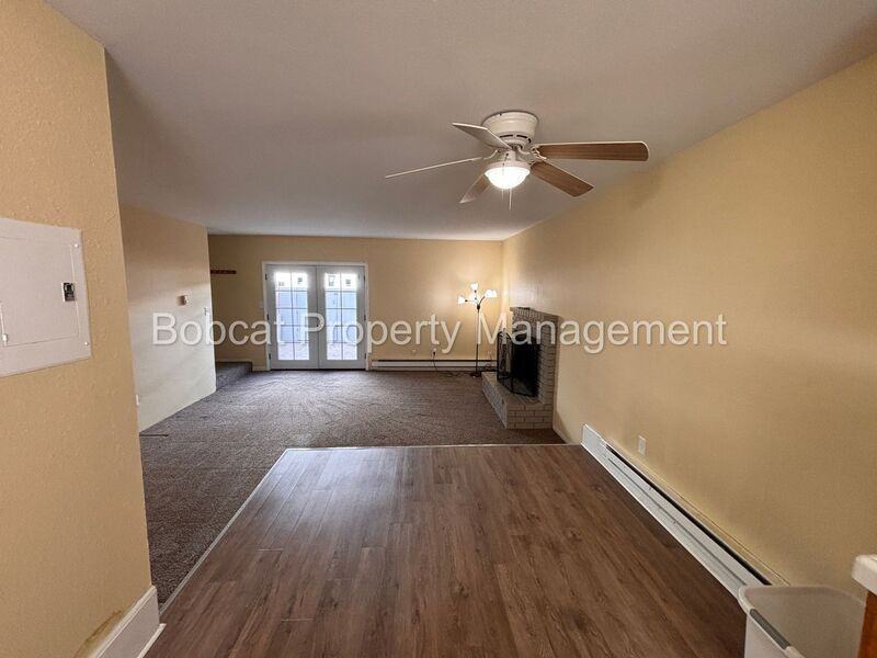 1316 Green Dr - Photo 6 of 35