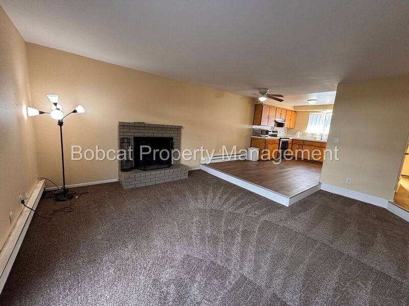 1316 Green Dr - Photo 7 of 35