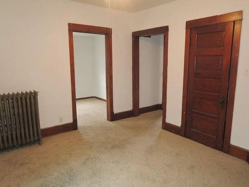 1975 E Washington Ave #2 - Photo 3 of 9