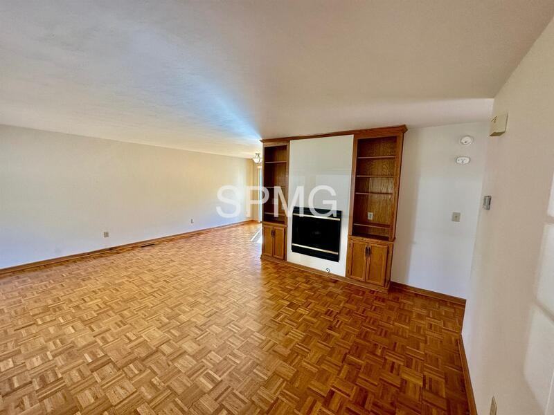 1552 Terrace Rd Sw - Photo 2 of 23